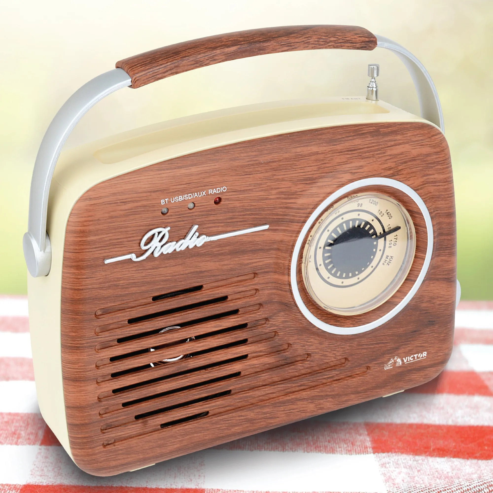 Portable Retro Radio with Built-in Rechargeable Battery